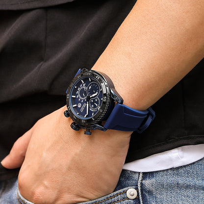 MEGIR Mens' Watches Luxury Fashion Military Sport Watch for Man Waterproof Luminous Silicone Quartz Wrist Watch Clock 2211