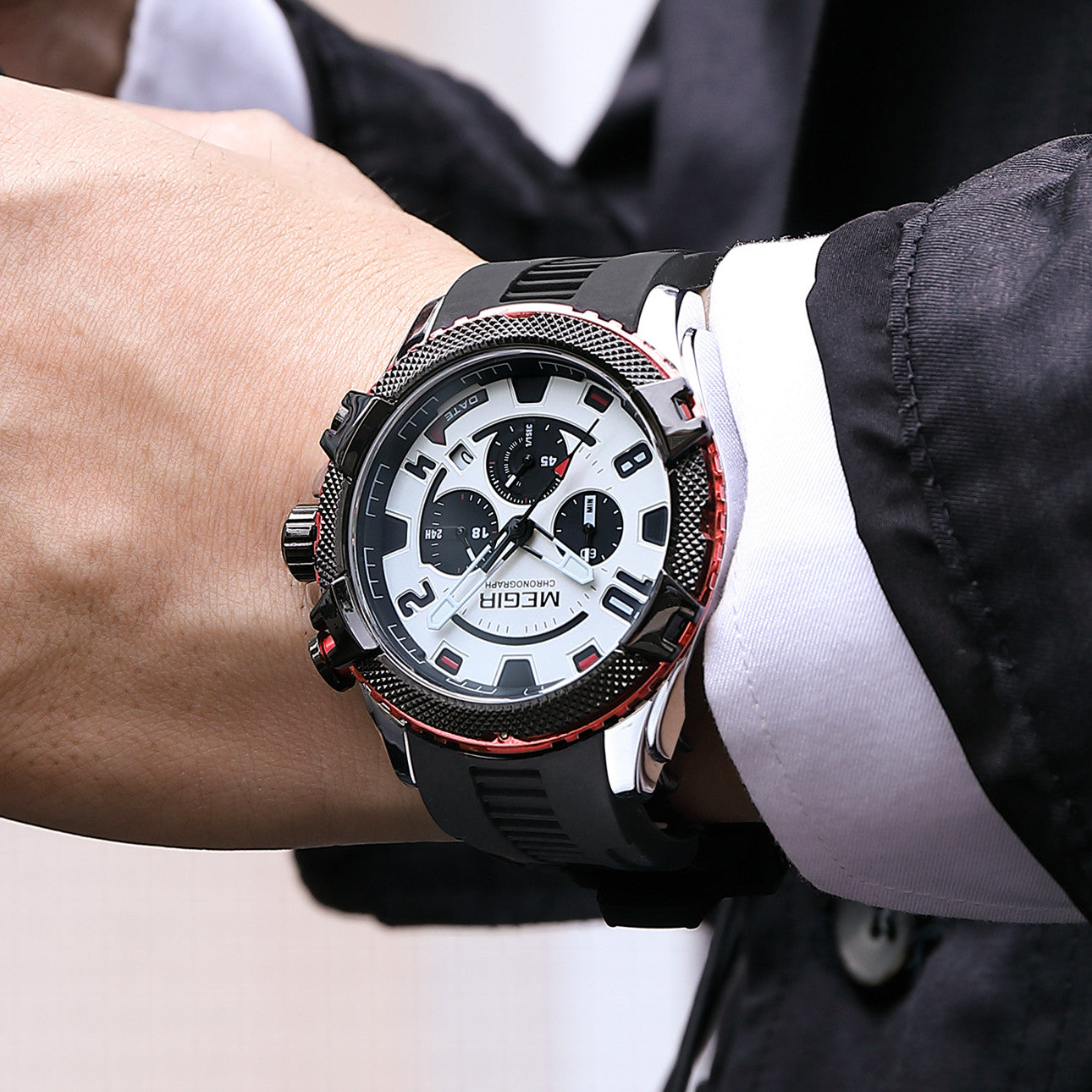 MEGIR Luxury Men's Watches Fashion Sport Quartz Watch Waterproof Date Chronograph Military Wristwatches Clock Reloj Hombre 2200