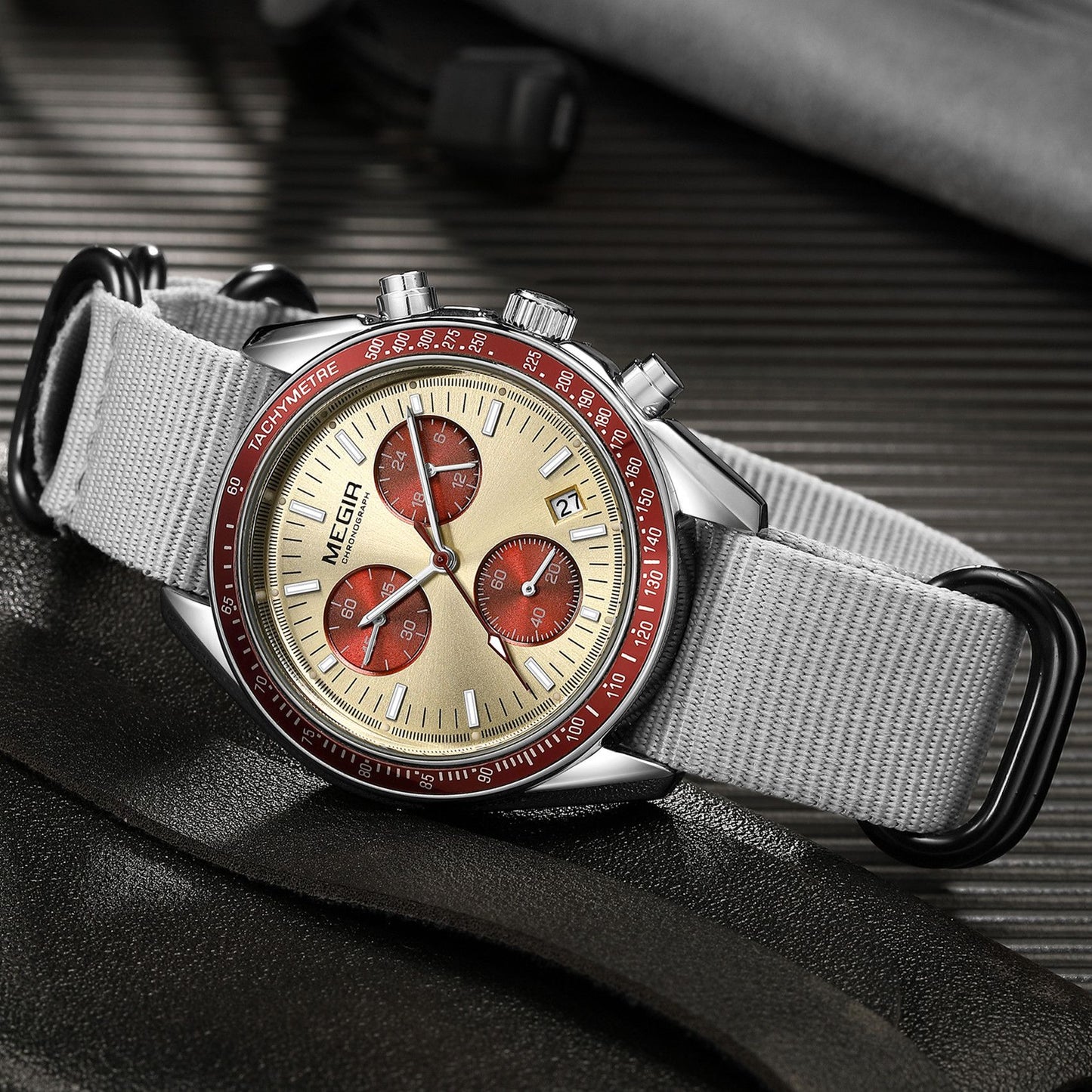 MEGIR Fashion Brand Men Wristwatches Military Sport Watches Canvas Strap Waterproof Chronograph Clock Gift for Men Montre Homme 2247